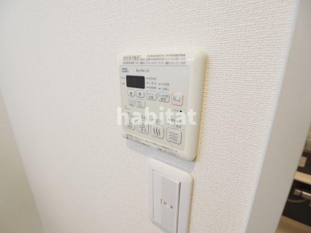 【設備】 | La Vita Felice | (別部屋参考写真)雨の日や冬場も活躍する乾燥機能付きです