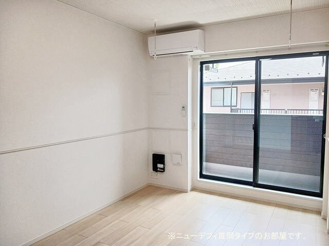 エテルノ　アルドールの居間・リビング|ゆったりとした居間です