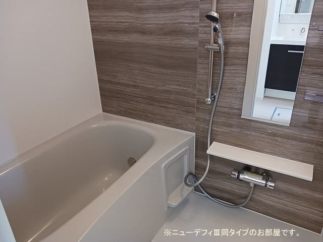 エテルノ　アルドールの浴室|落ち着いた空間のお風呂です
