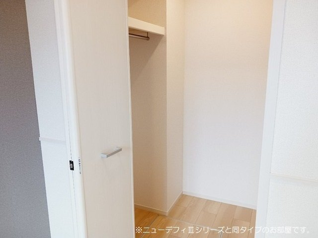 エテルノ　アルドールの収納|収納豊富です