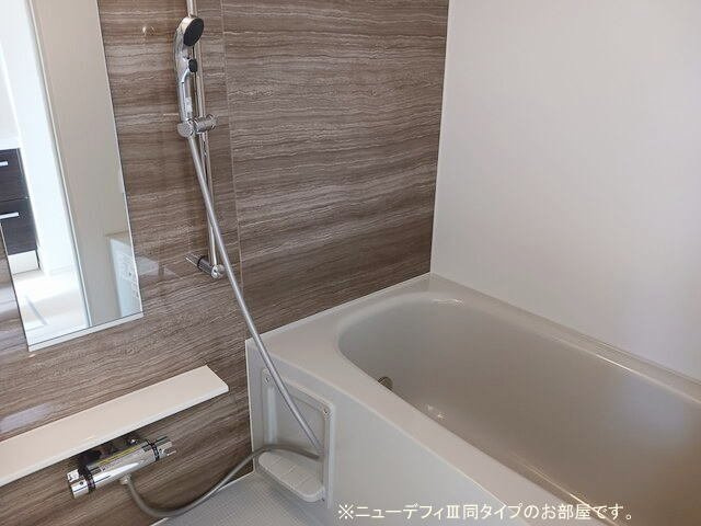 エテルノ　アルドールの浴室|落ち着いた空間のお風呂です