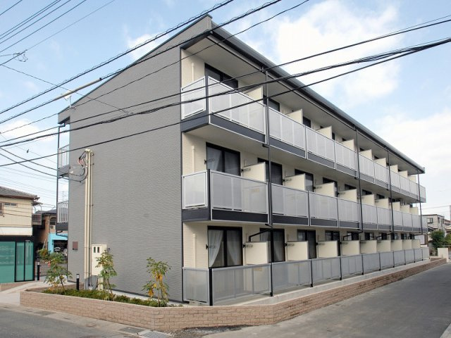 レオパレス緑町Ⅱの外観|外はこのようになっています