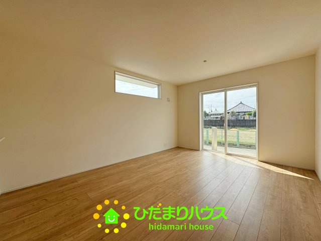 久喜下早見　新築一戸建て　リーブルファインの居間・リビング