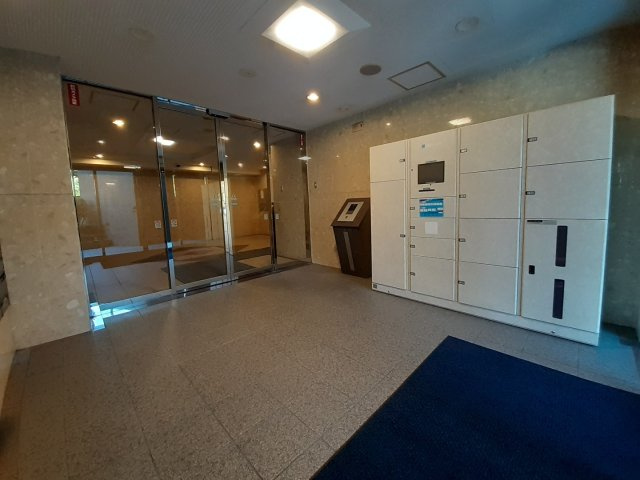 コアマンションネクステージ古城堀端公園のエントランス