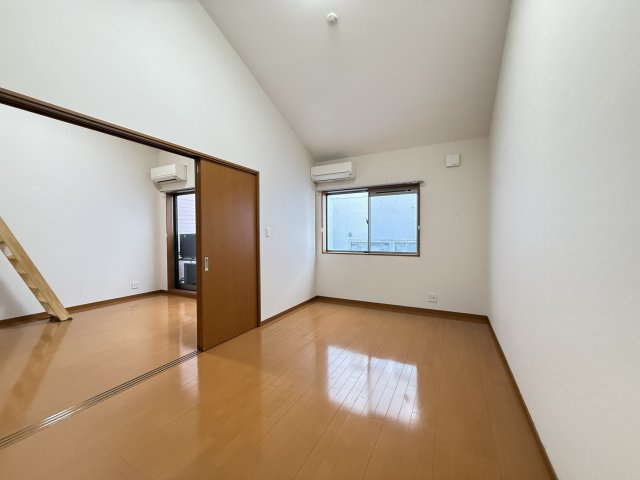 【居間・リビング】 | Luna Court