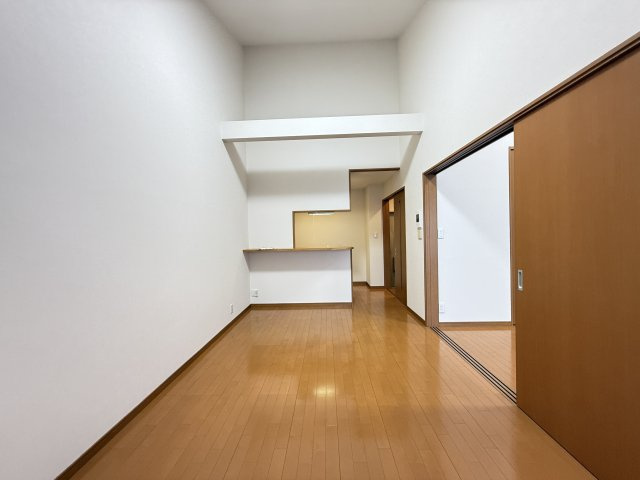【居間・リビング】 | Luna Court