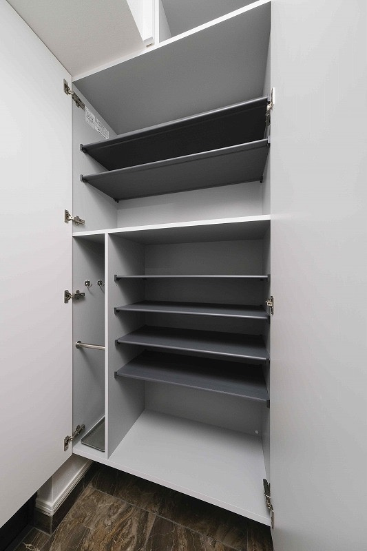 新品家具付きマンション港2(KaGood福岡)の収納
