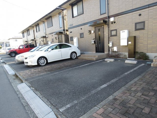 アルシオネCの駐車場