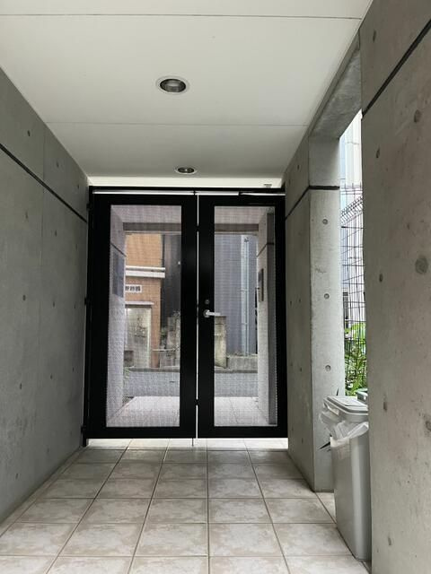 ＭＯＤＵＬＯＲ中野新橋ＷＥＳＴのエントランス