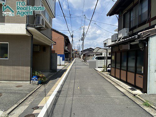 上京区東西俵屋町 新築戸建の前面道路含む現地写真