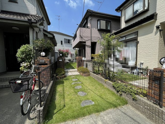 久喜市本町八丁目　中古戸建のエントランス