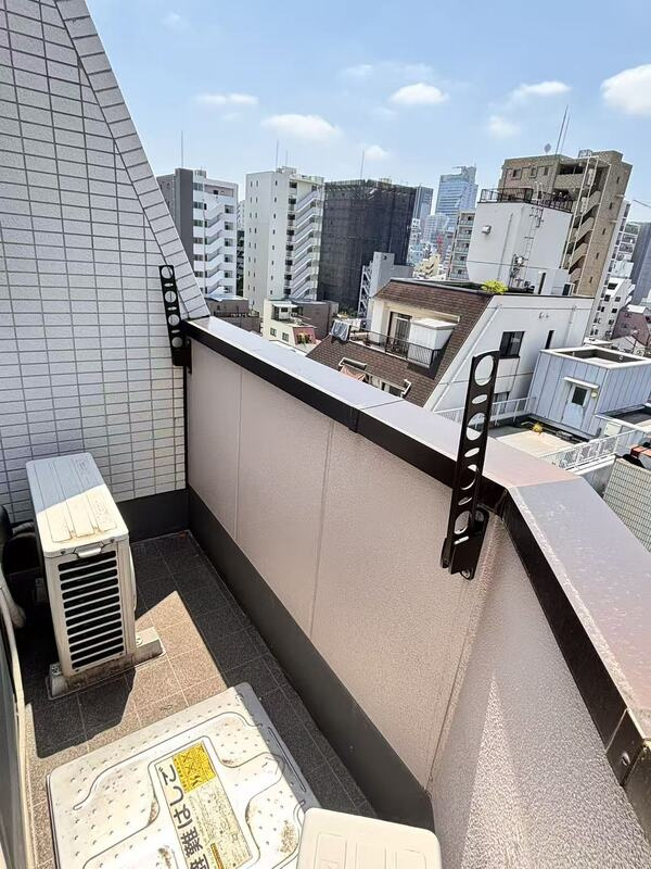 Dreamia上野御徒町のバルコニー|バルコニーからの眺めを楽しみながら食事をしませんか