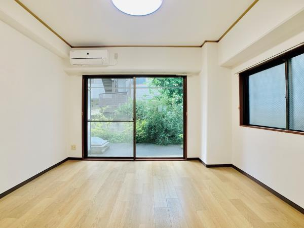 ハウスチェリー千歳台の居間・リビング|こちらの居間で趣味の時間をお楽しみください