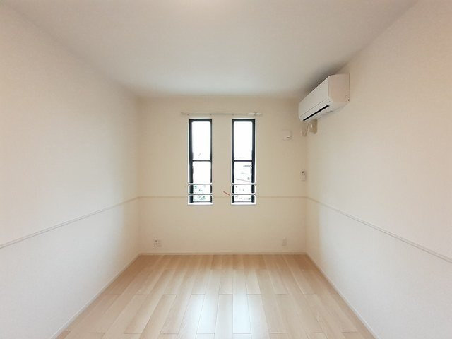 ヒカルサ富山水橋の内装|内装です