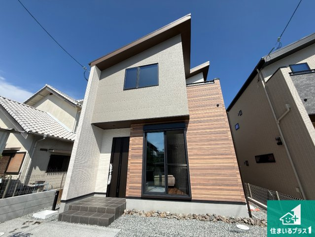 河内長野市南花台　新築一戸建ての外観|お客様に長く安心して住んでいだだける事にこだわった家づくり！住んでからのアフターサービスにもしっかりと取り組んでいます！