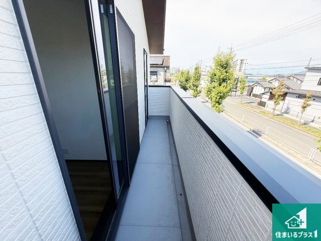 河内長野市南花台　新築一戸建てのバルコニー|ワイドバルコニーは洗濯物を干すスペースが広いのでご家族が多くても安心！