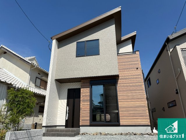 河内長野市南花台　新築一戸建ての外観|安心の10年保証！外観を美しく保ち、雨水で汚れを落とします！気になることがありましたら、お気軽にお問い合わせください！