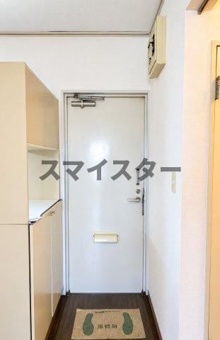 エステートピア咲が丘1の玄関