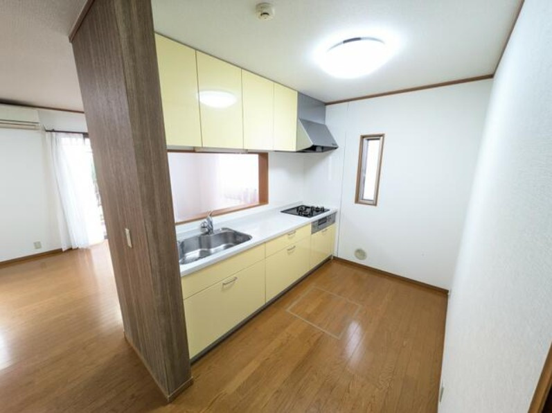 郡山市 富田町字下亀田（郡山駅） 2階建 ４ＬＤＫのキッチン