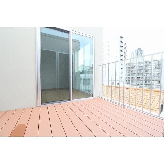 ＴＡＫＡＮＡＷＡ　ＮＯＤＥのバルコニー