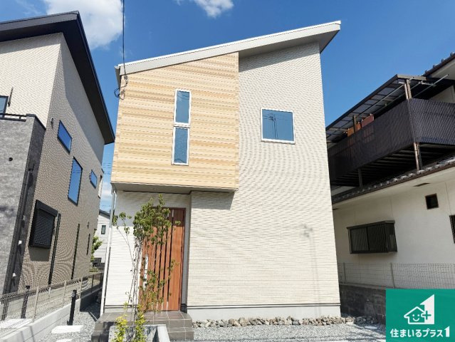 河内長野市南花台　新築一戸建てのトイレ|シンプルなトイレは落ち着く空間！お手入れも簡単です！