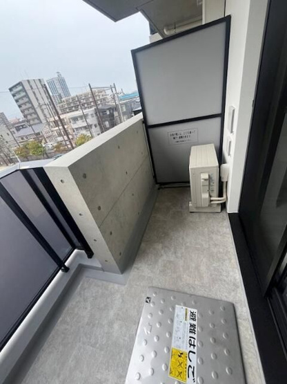 【バルコニー】 | GENOVIA川口元郷 | 外からの目が気にならないバルコニーで洗濯物が干せます