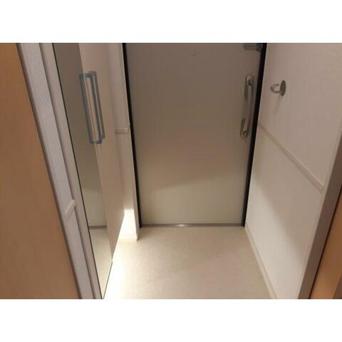 グランステージ綱島の玄関|クローゼットございます♪