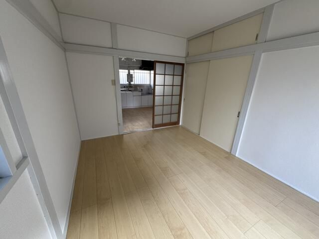 【寝室】
