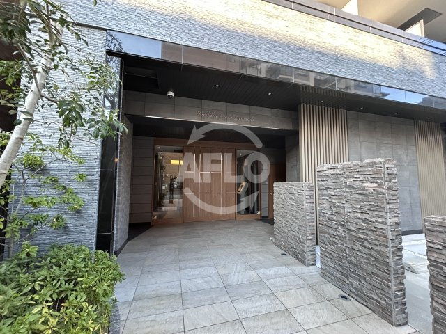 ファーストフィオーレ江坂垂水町のエントランス|ファーストフィオーレ江坂垂水町　エントランス