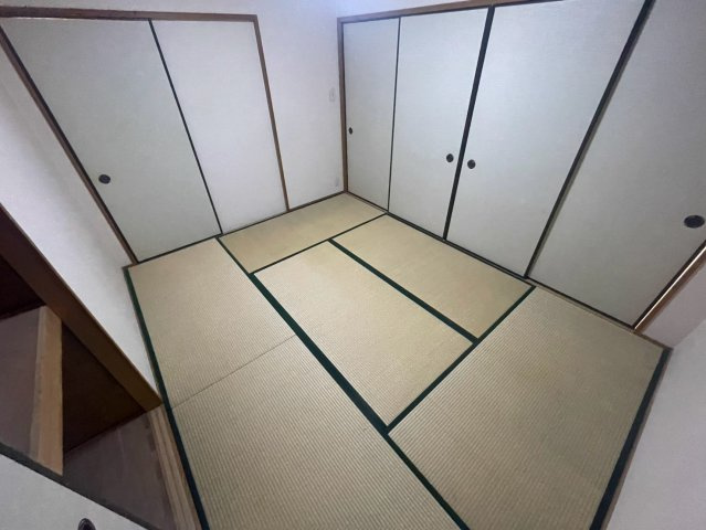 スカール富士見の和室|※照明器具・エアコンは残置物扱い（非設備）になります。