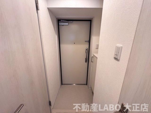 ARCA九条の玄関