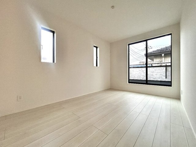 所沢市所沢新町　新築一戸建　西武新宿線　新所沢の洋室|2F6.62帖洋室でございます。
ウォークインクローゼット付、主寝室としていかがでしょうか。