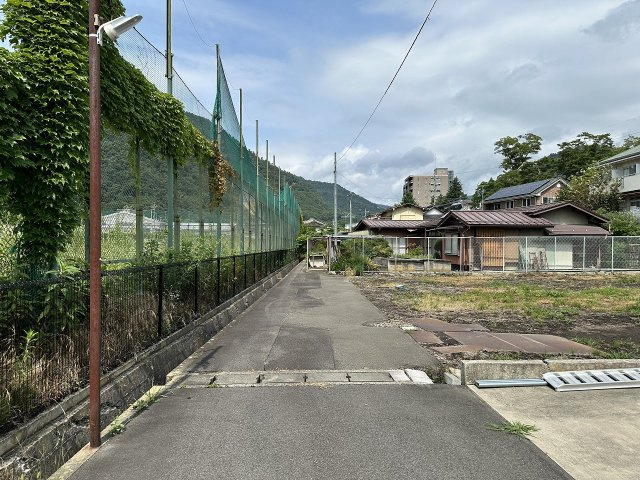 大字南長野（妻科）　土地の周辺
