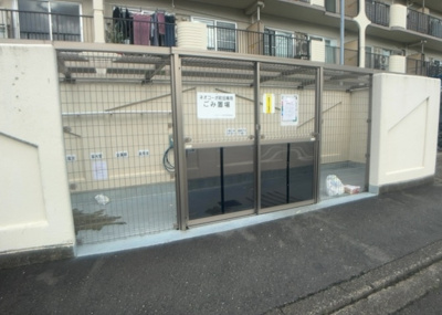 【設備】 | ネオコーポ町田 | 共有部分は、住民なら誰もが使える設備のこと。例えば駐車場やエレベーター、インターネット設備、セキュリティ設備などがあります。他にも、マンションの廊下・外部階段やエントランス・ゴミ置き場などがあります。