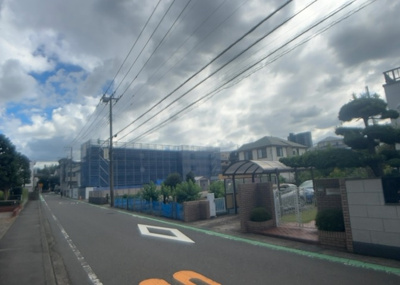 【展望】 | ネオコーポ町田 | 眺望を気にして物件を探す場合、前面に建物が建っていないか現地で確認しましょう！前面に建物があると景色はもちろん、日当たりや風通しにも影響が出てきます。住んだ時のことを想像しながら現地見学をしましょう。