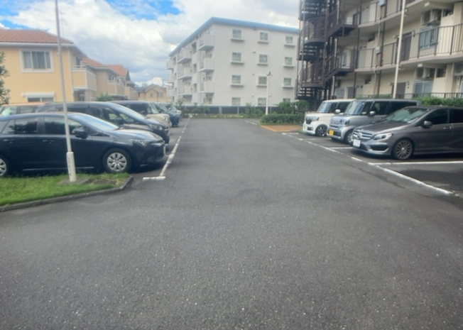 【駐輪場】 | ネオコーポ町田 | マンションの駐輪場は、事前に空きがあるか確認を取ると安心です。せっかく入居したのに駐輪スペースがない！なんてことになったら大変ですよね。そこで、内見時や購入前にはまず事前に確認しておくと良いでしょう。