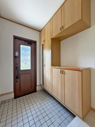 宮城郡利府町青山２丁目の玄関