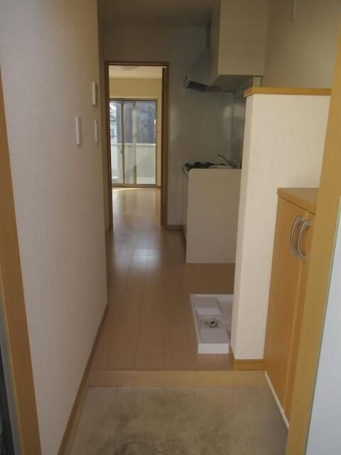 キャメル谷塚Ⅳの玄関