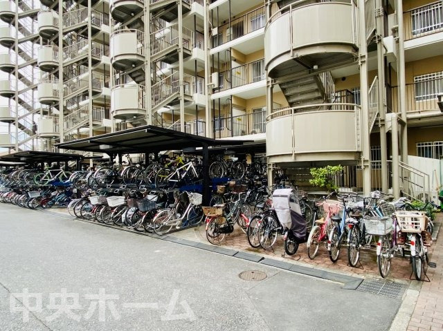 ガーデンプラザ柴又弐番館の駐輪場|【自転車置き場】最新の空き状況や費用などの詳細は担当スタッフまでお問い合わせください。
