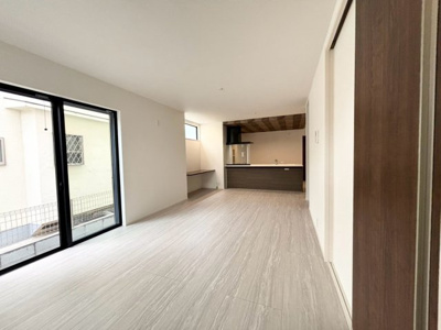 【居間・リビング】 | 高槻市日吉台六番町　新築戸建