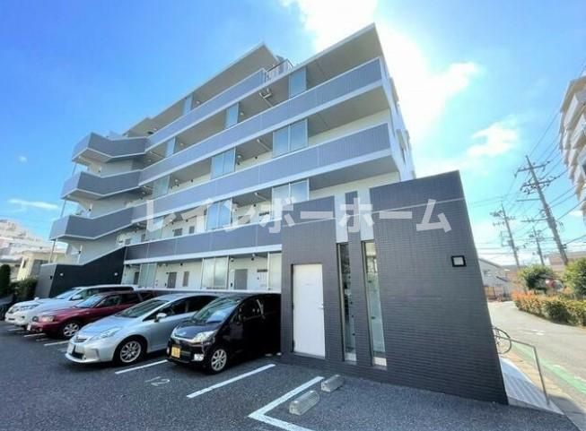 柏市十余二の賃貸マンションの駐車場|駐車場があります
