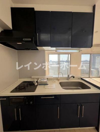 柏市十余二の賃貸マンションのキッチン|きれいなキッチンです