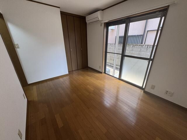 【寝室】