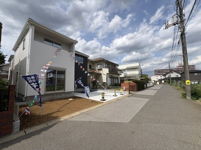 柏市西原1期　新築戸建　1号棟の駐車場
