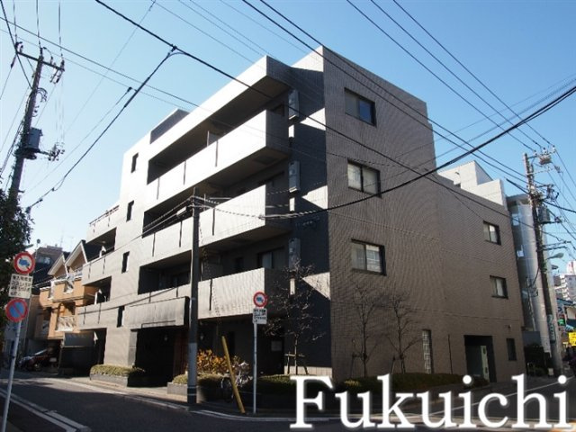 ルーブル学芸大学五番館の外観
