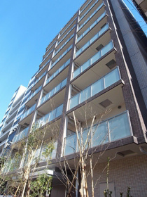 静かな住環境にあるきれいなマンション