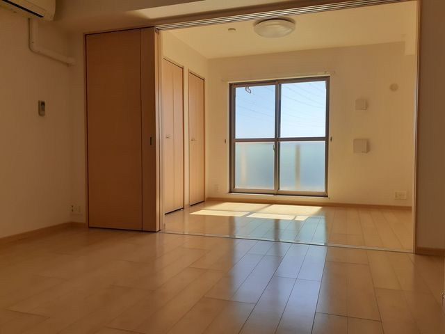 あざみ野グランカーサ　Ⅱ番館の居間・リビング|居室・リビング
