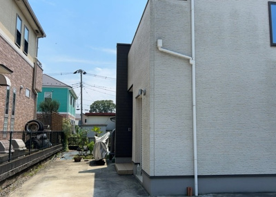【防犯設備】 | 向原中古戸建 | 当然のことではありますが、オートロックやセンサーライト、ホームセキュリティーなどの防犯設備があれば、小さいお子様がいるご家庭も安心ですよね！まず物件購入の際は、防犯設備もチェックするようにしましょう。