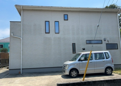【外観】 | 向原中古戸建 | 物件の詳細については、現地を見てわかること以外に、役所や法務局などで調べないとわからないことがあります。そのため、現地に行く場合は、もしこの物件を買ったらどのような生活ができるかをイメージしましょう。