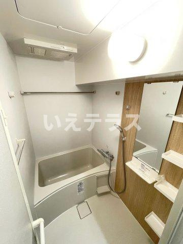 セレニテ神戸駅前アリエの浴室|お風呂です